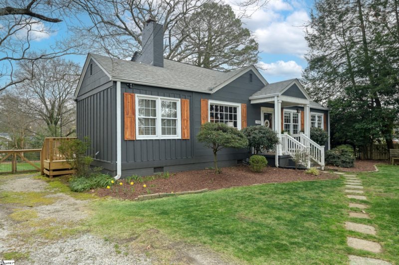 Property image 2 at 908 Summit Drive, Greenville, SC 29609