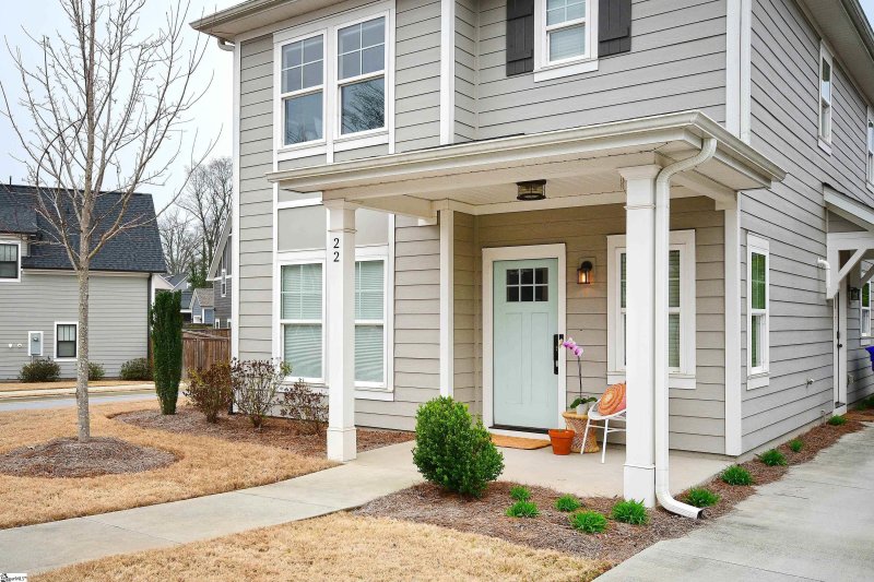 Property image 3 at 22 Greenridge Drive, Greenville, SC 29607