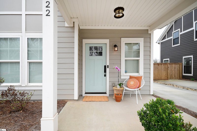 Property image 4 at 22 Greenridge Drive, Greenville, SC 29607