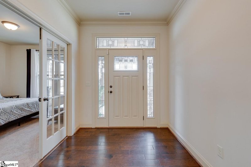 Property image 5 of 16 Bradstock Drive in Greystone Cottages, Greer, SC 29650