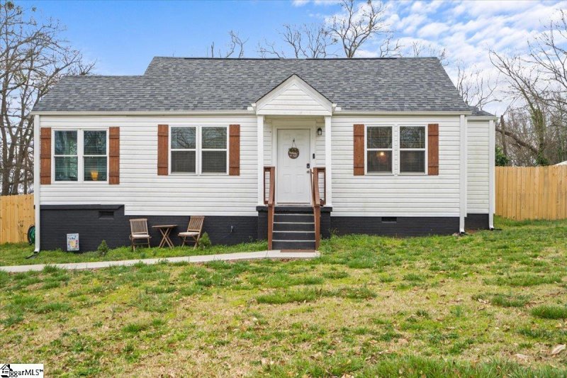 318 Crosby Circle