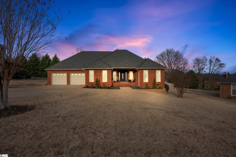 Property image 2 at 107 Glen Arbor Court, Easley, SC 29642