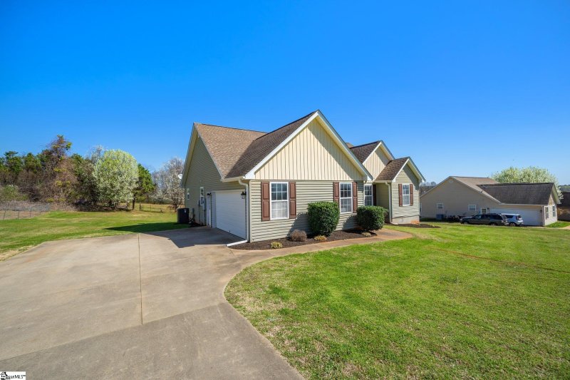 Property image 5 at 211 Abners Trail Road, Greer, SC 29651