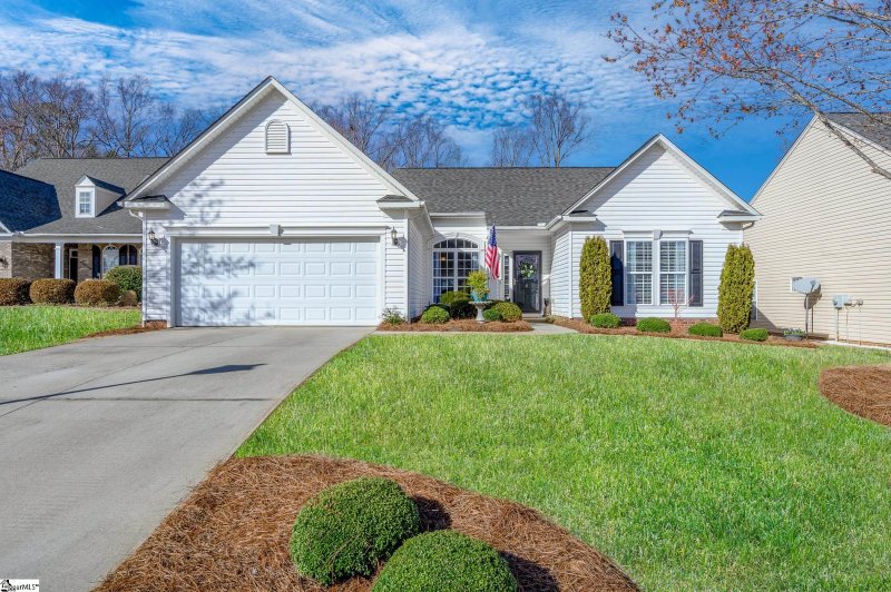 Property image 2 at 4 Bamburgh Brae Court, Simpsonville, SC 29681