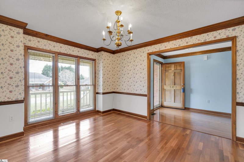 Property image 5 at 107 Chenoweth Drive, Simpsonville, SC 29681