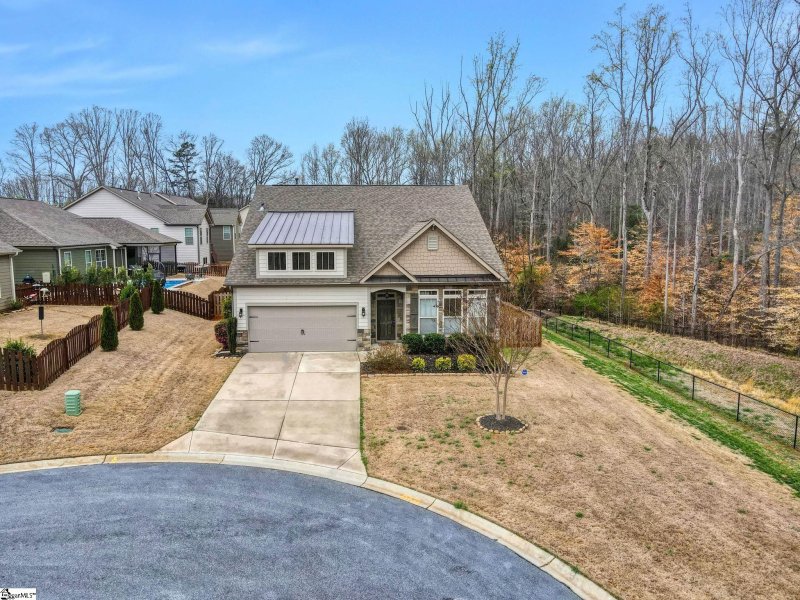 Property image 5 at 203 Common Oaks Court, Simpsonville, SC 29681