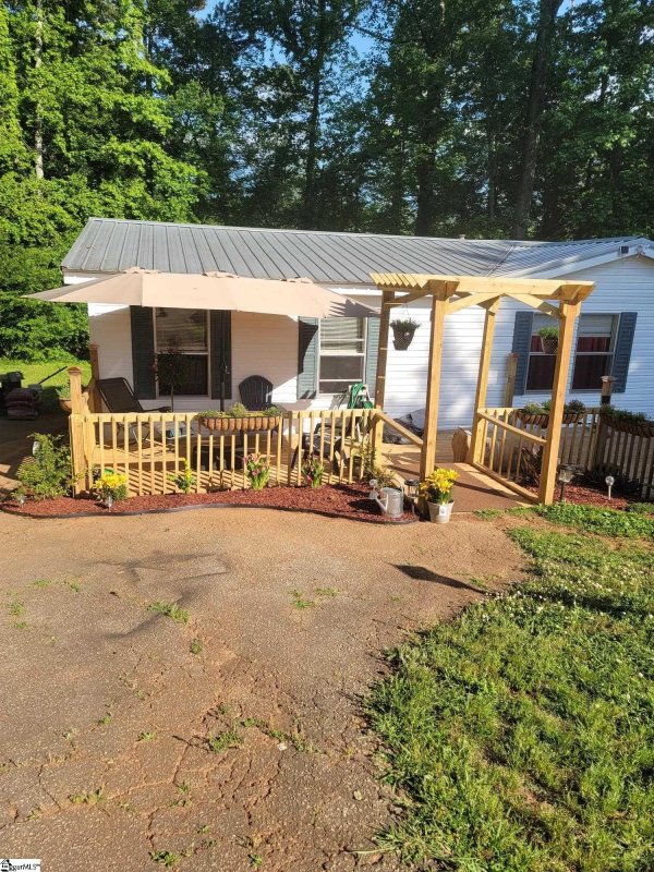 Property image 2 at 125 Windward Peak Court, Greer, SC 29651