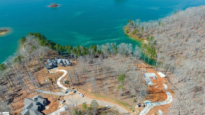 Property image 4 at 218 Hermitage Drive, Six Mile, SC 29682