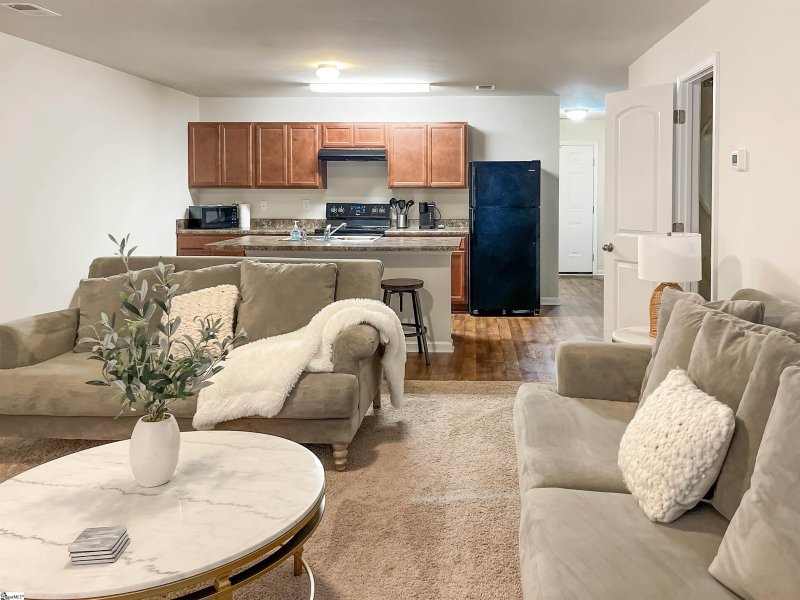 Property image 2 at 131 Evonshire Boulevard, Anderson, SC 29621