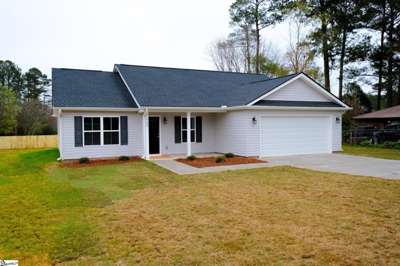 Property image 3 at 700 Leon Drive, Anderson, SC 29621