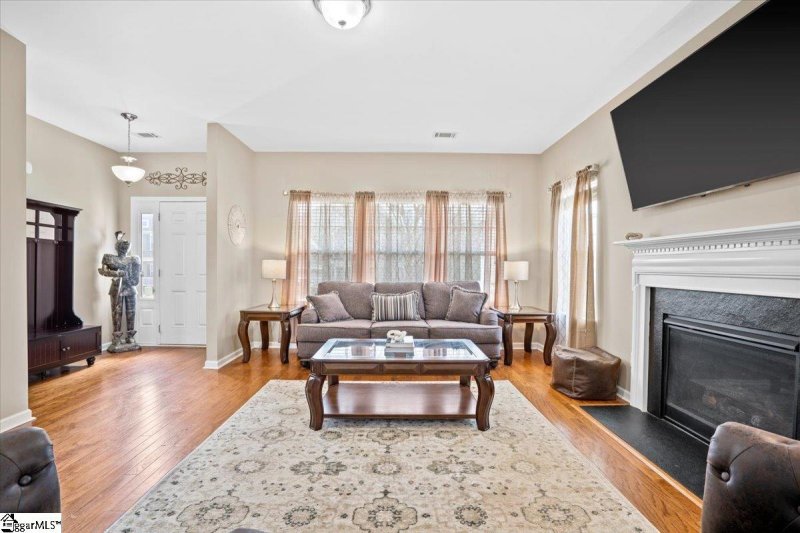 Property image 5 at 326 Slate Drive, Boiling Springs, SC 29316-7441