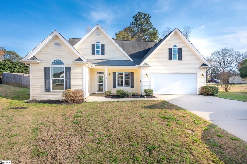 Property image 2 at 7 Cabrini Court, Simpsonville, SC 29680