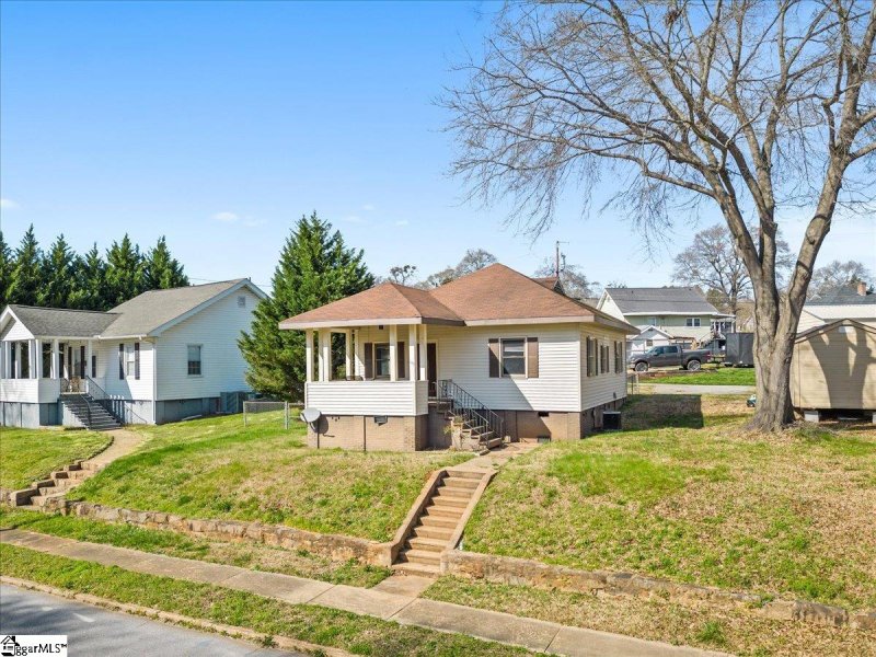 Property image 3 at 100 Lawrence Street, Lyman, SC 29365