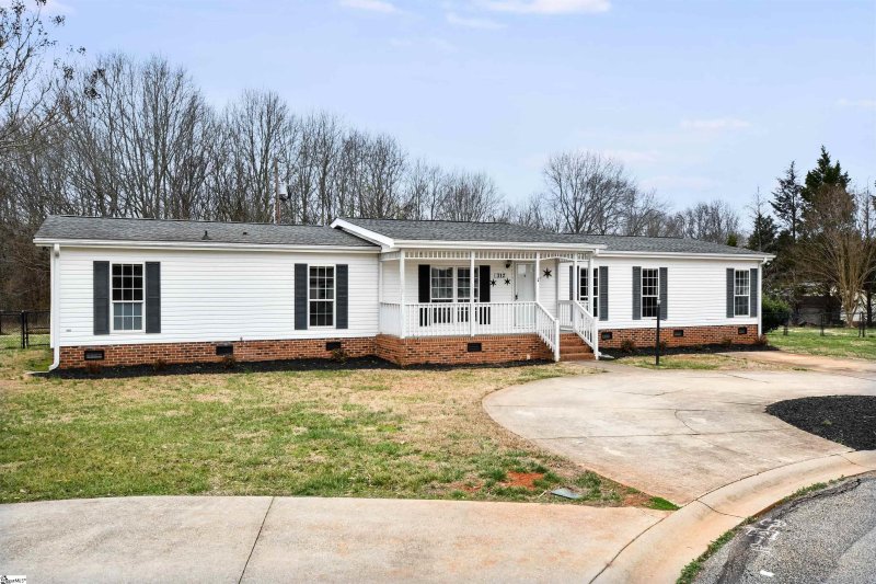 Property image 3 at 312 Talon Way, Boiling Springs, SC 29316