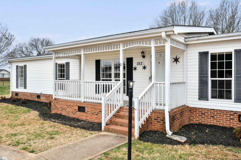 Property image 4 at 312 Talon Way, Boiling Springs, SC 29316