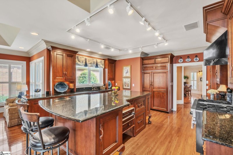 Property image 4 at 10 Futura Court, Greer, SC 29650