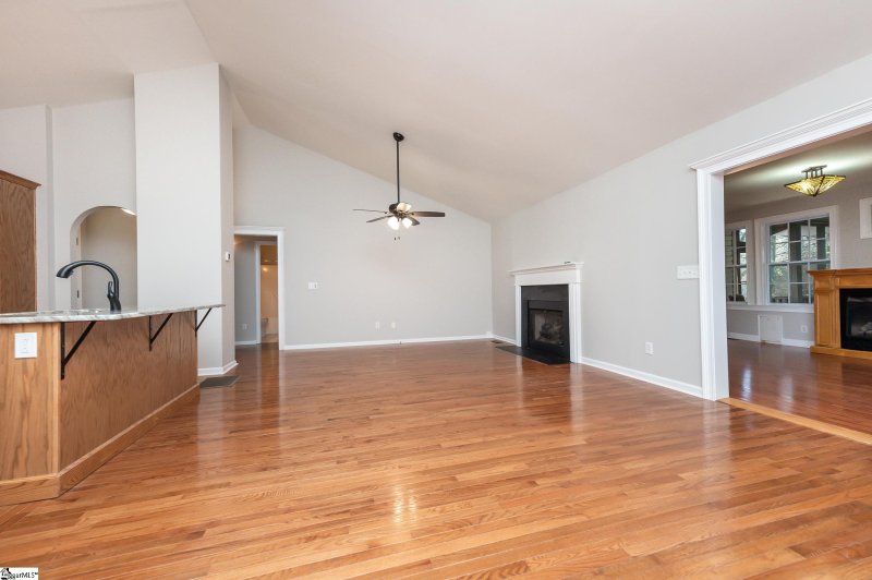 Property image 4 at 112 Windy Meadow Way, Simpsonville, SC 29680