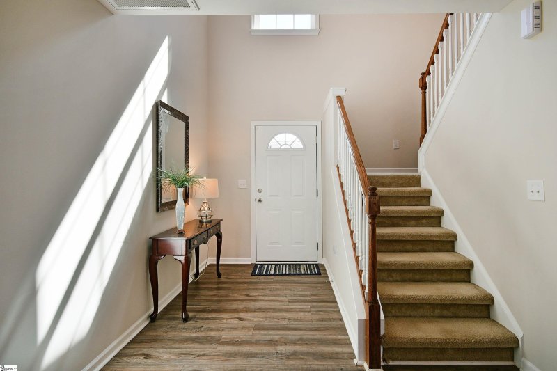 Property image 4 at 57 Maravista Avenue, Greenville, SC 29617