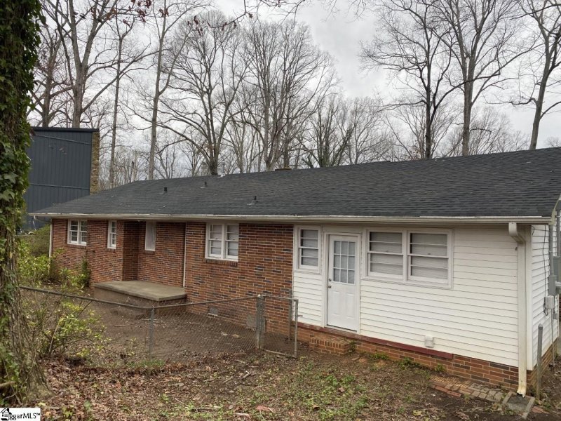 Property image 3 at 138 Lakeshore Drive, Easley, SC 29642