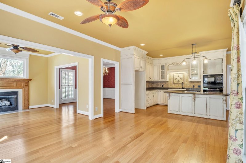 Property image 4 at 5 Paris Glen Way, Greenville, SC 29609