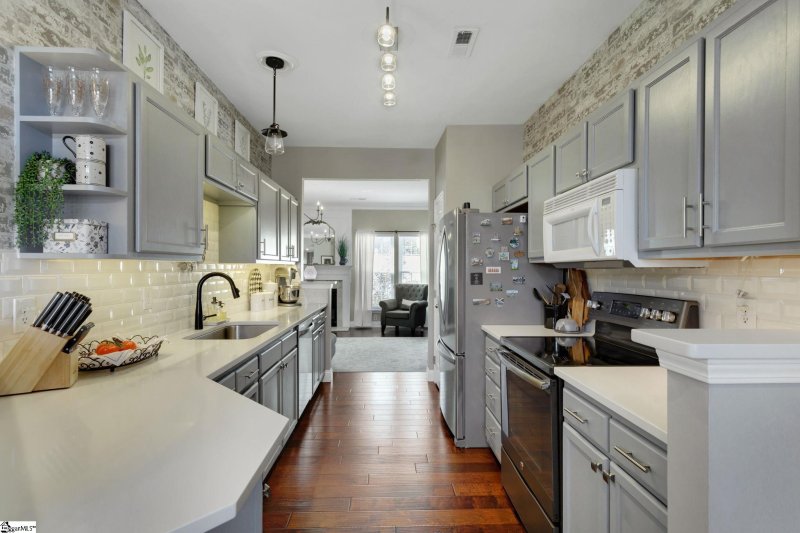 Property image 5 at 68 Spring Crossing Circle, Greer, SC 29650-5100