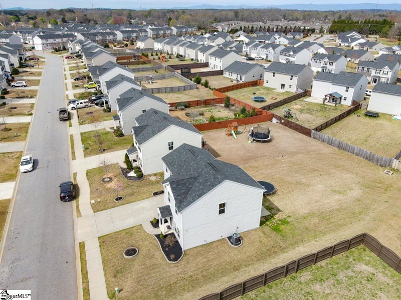 Property image 4 at 23 Maplestead Farms Court, Greenville, SC 29617-1561