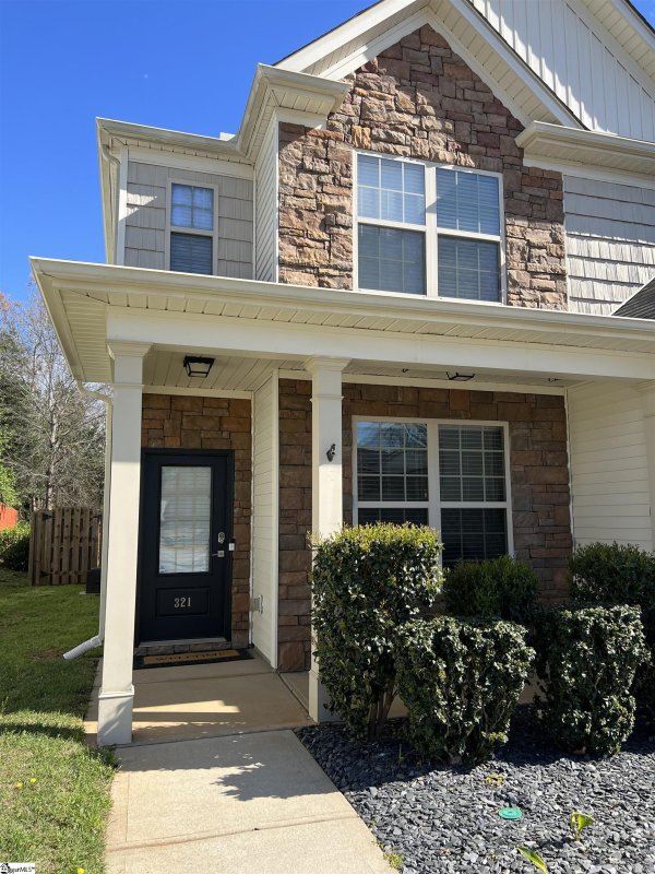 Property image 2 at 321 Hunslet Way, Simpsonville, SC 29680