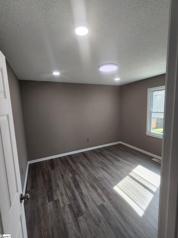 Property image 5 at 4 Cooperfield Avenue, Piedmont, SC 29673