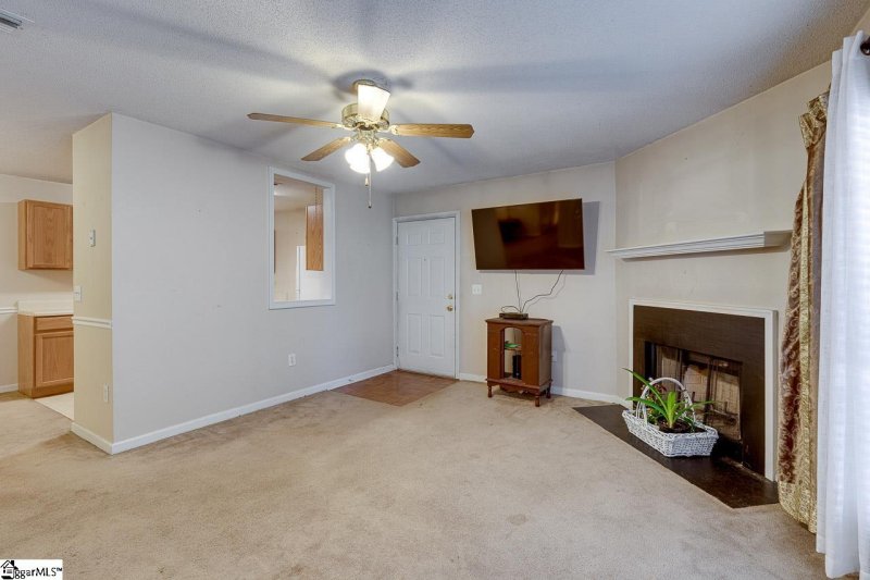 Property image 4 at 1003 Pelham Square Way, Greer, SC 29650