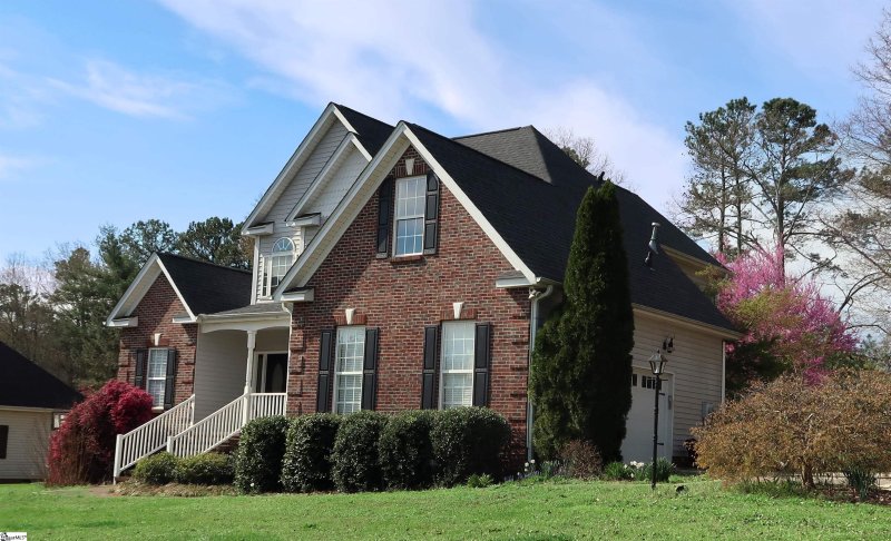 Property image 2 at 100 Homestead Drive, Piedmont, SC 29673