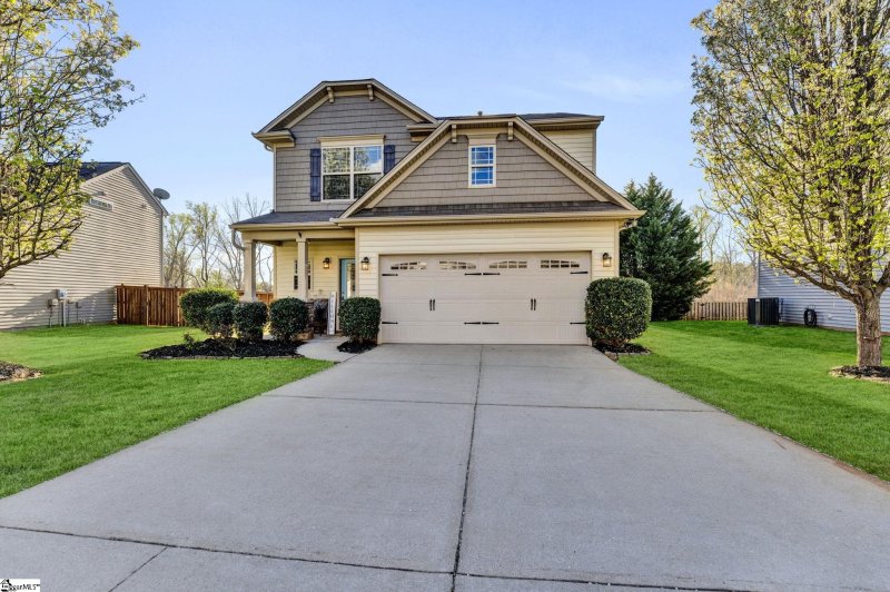 Property image 3 at 17 Blue Slate Court, Greenville, SC 29607