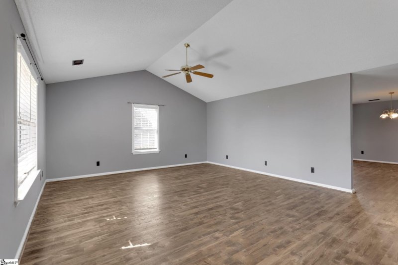 Property image 4 at 117 Meadow Hill Way, Taylors, SC 29687