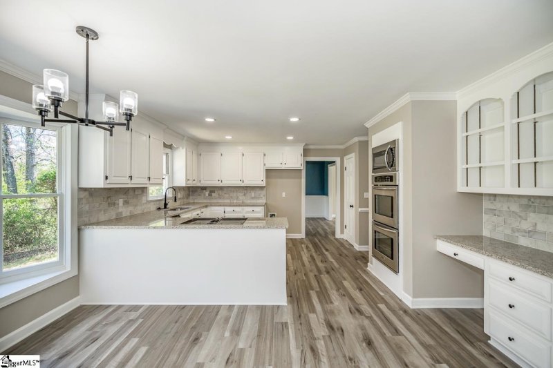 Property image 2 at 127 Forrester Creek Drive, Greenville, SC 29607