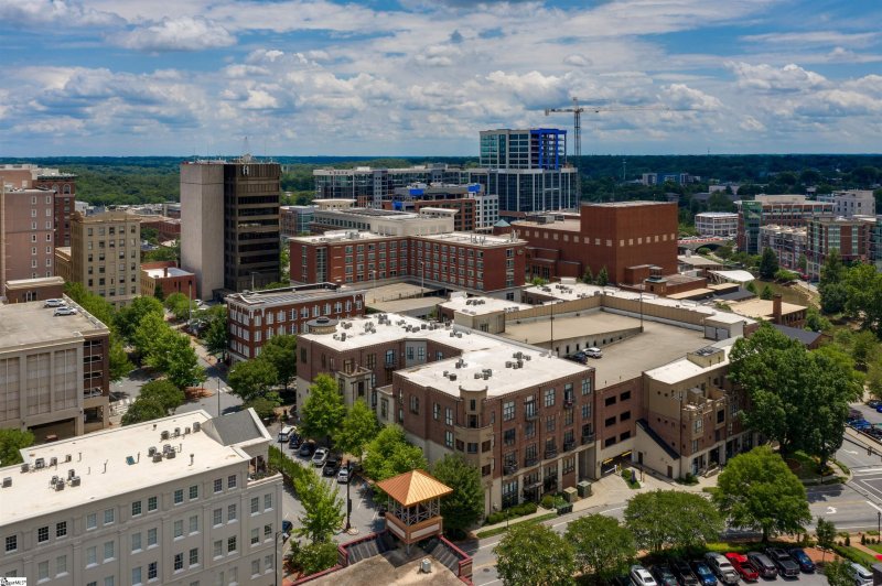 Property image 4 at 101 W Court Street, Greenville, SC 29601