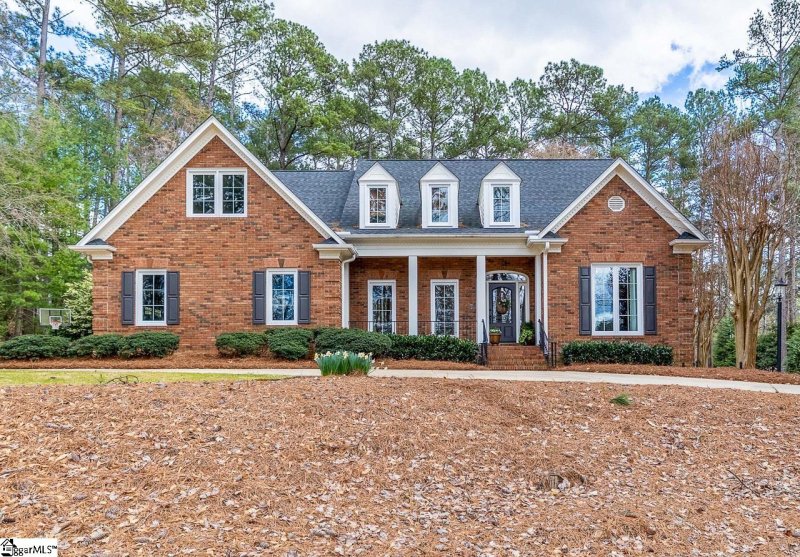 301 Mossycup Oak Court