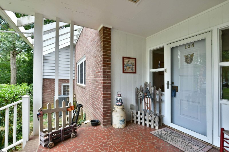 Property image 5 at 104 Dalewood Drive, Spartanburg, SC 29302-3223