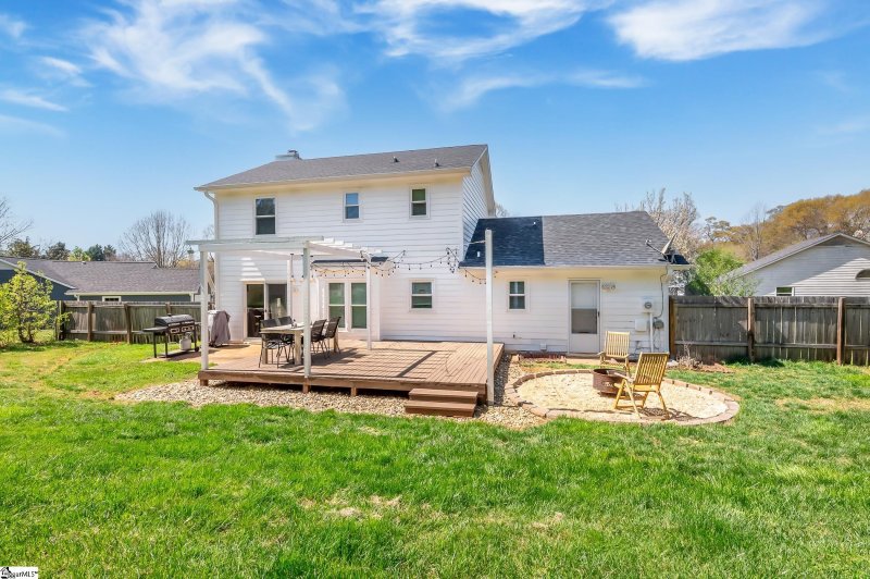 Property image 2 at 113 Wickersham Drive, Simpsonville, SC 29681