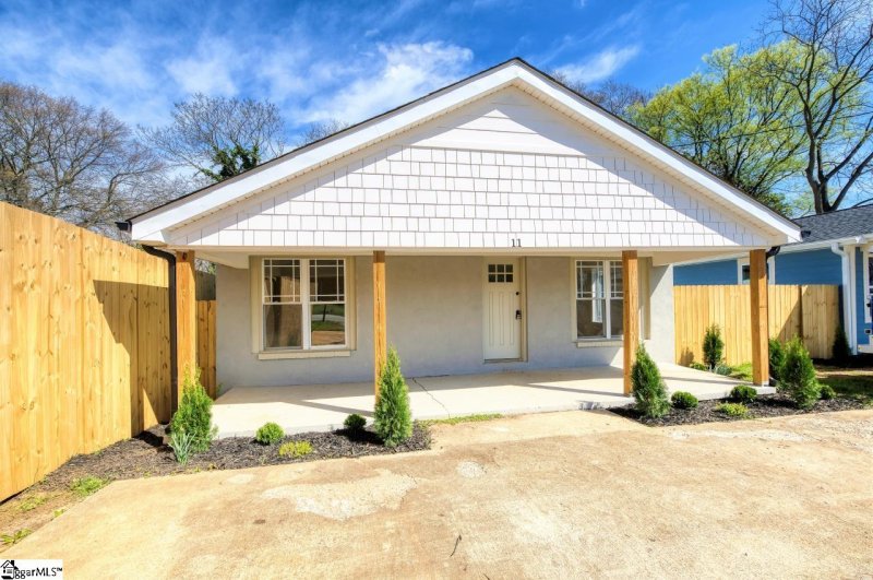 Property image 4 at 11 S Florida Avenue, Greenville, SC 29611