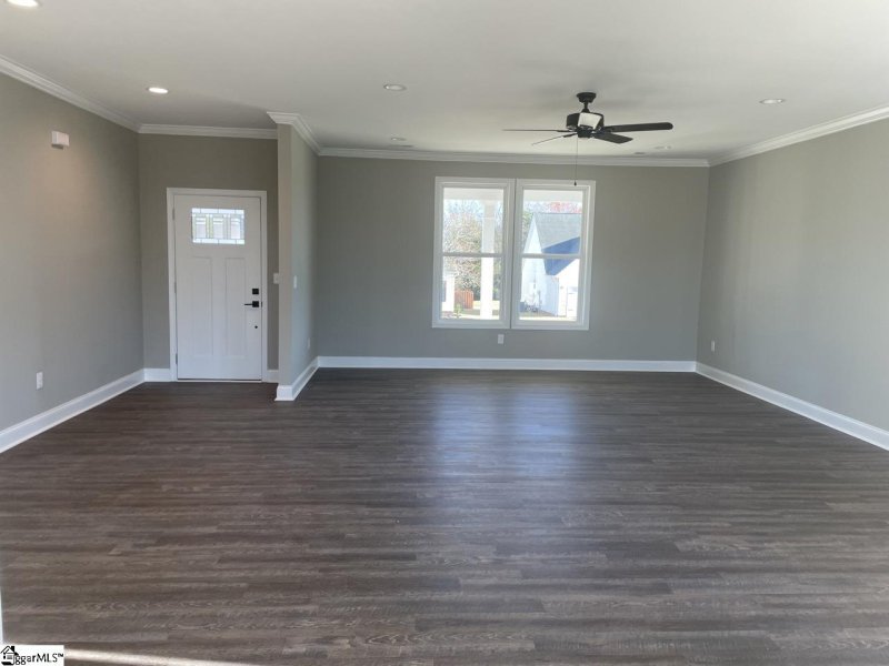 Property image 4 at 405 Winding Brook Court, Greenville, SC 29617