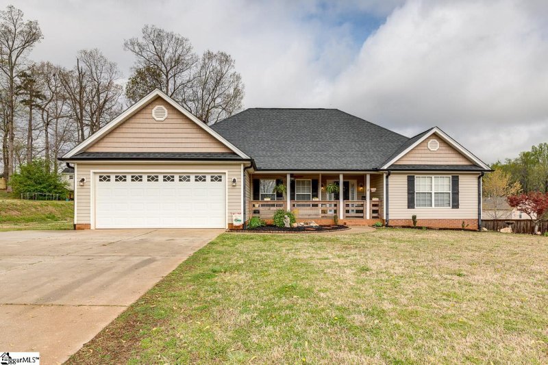 6 Camrose Drive