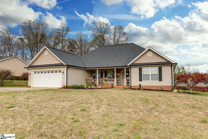Property image 3 at 6 Camrose Drive, Greer, SC 29651