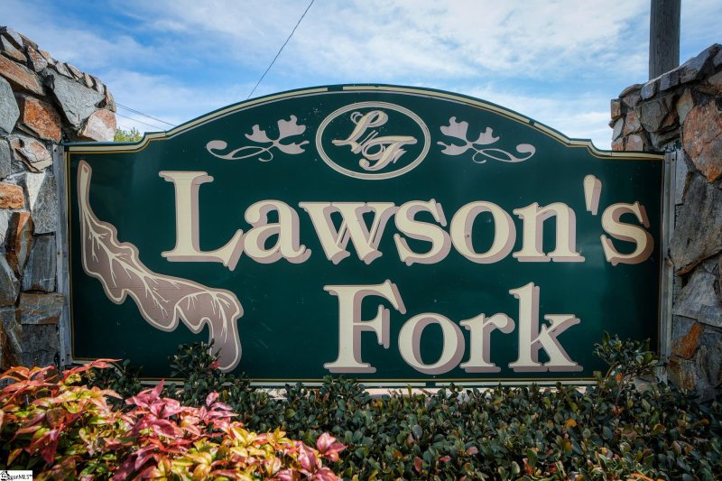 Property image 2 at 402 Bellingham Court, Spartanburg, SC 29303