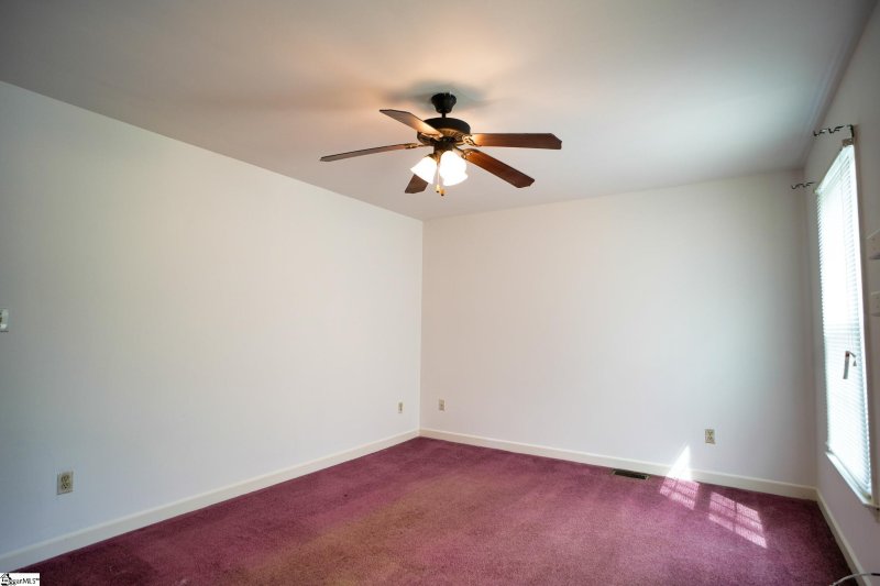 Property image 3 at 402 Bellingham Court, Spartanburg, SC 29303