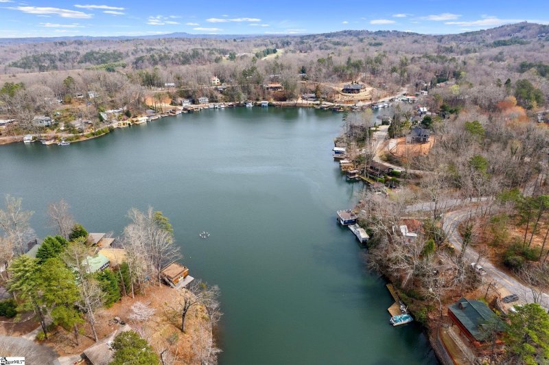 Property image 2 at 872 E lakeshore Drive, Landrum, SC 29356