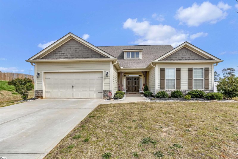 Property image 3 at 203 Waymeet Court, Piedmont, SC 29673-7774