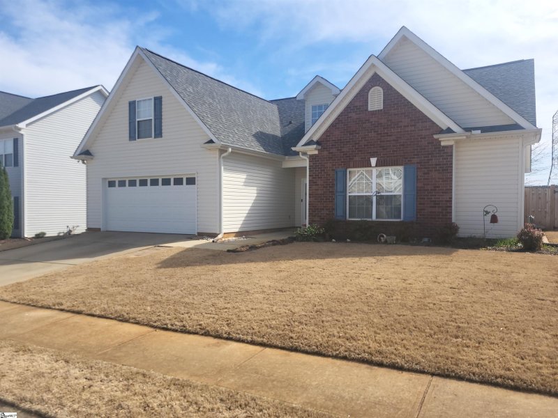 10 Hollander Drive