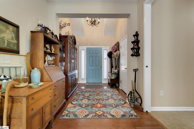 Property image 4 at 10 Hollander Drive, Taylors, SC 29687