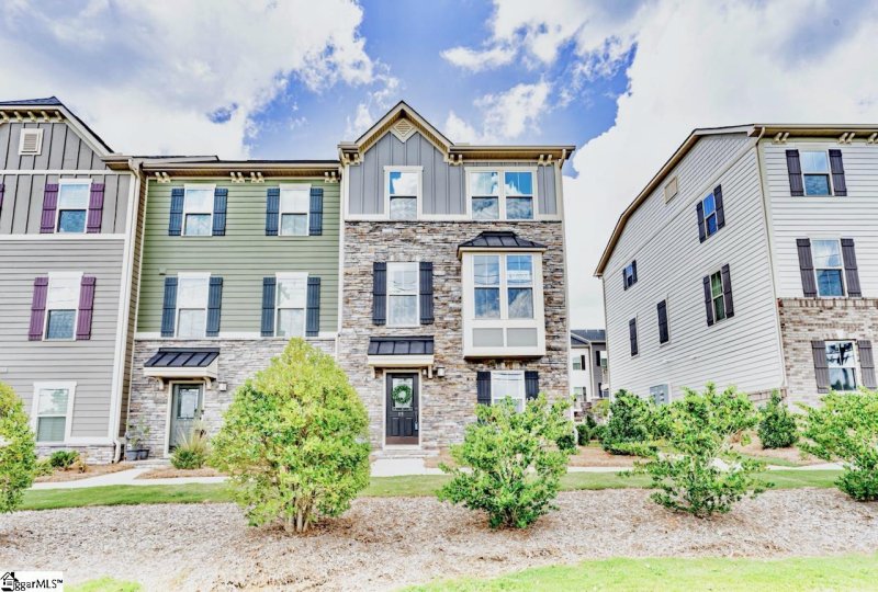 Property image 2 at 15 Itasca Drive, Greenville, SC 29609