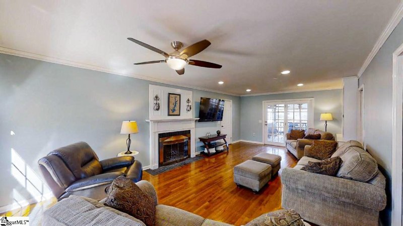 Property image 5 at 107 Holly Hill Lane, Simpsonville, SC 29681