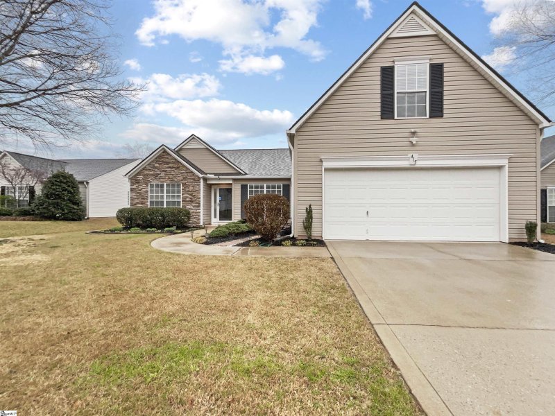Property image 3 at 415 Hamilton Parkway, Easley, SC 29642